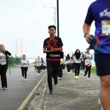Runner Photo 7650668