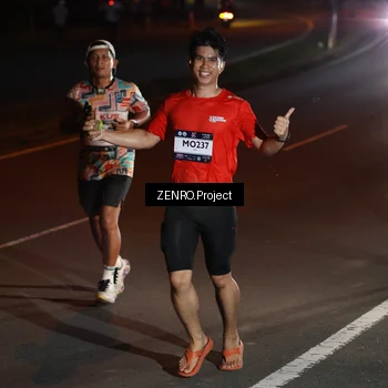 Runner Photo 7650671