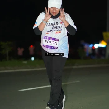 Runner Photo 7650679
