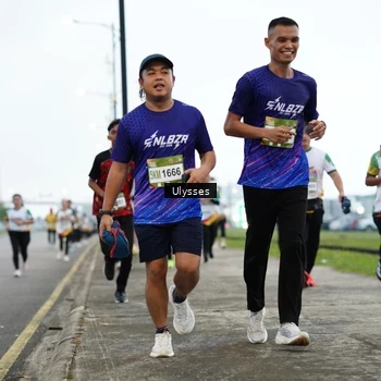 Runner Photo 7650680