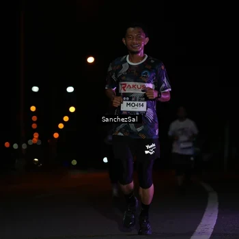 Runner Photo 7650685