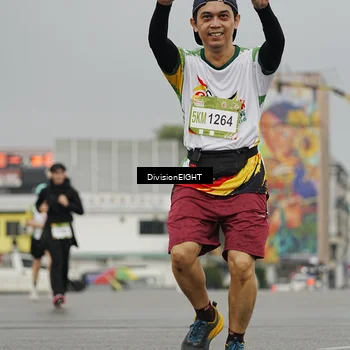 Runner Photo 7650691