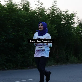 Runner Photo 7650697