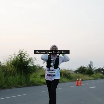 Runner Photo 7650698