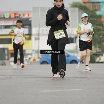 Runner Photo 7650702