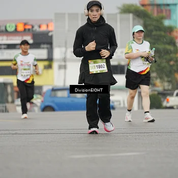 Runner Photo 7650721