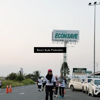 Runner Photo 7650723