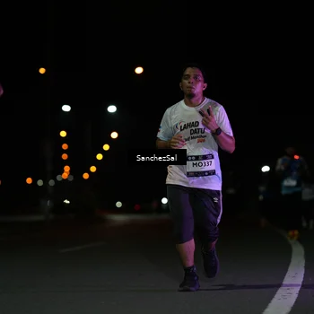 Runner Photo 7650724