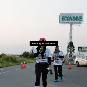 Runner Photo 7650728