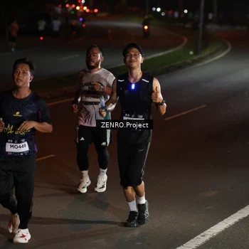 Runner Photo 7650730