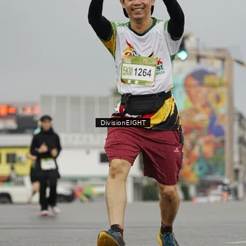 Runner Photo 7650731