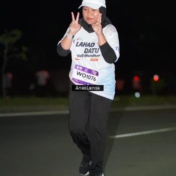 Runner Photo 7650743