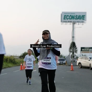 Runner Photo 7650745