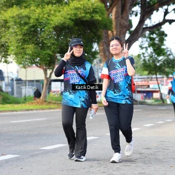 Runner Photo 7650748