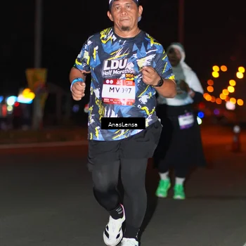 Runner Photo 7650753