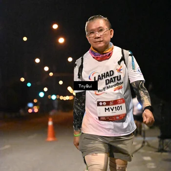 Runner Photo 7650757