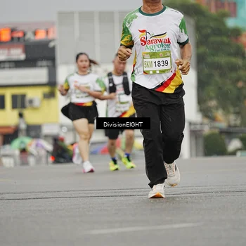 Runner Photo 7650777