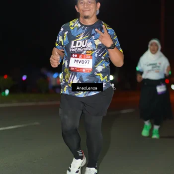 Runner Photo 7650783