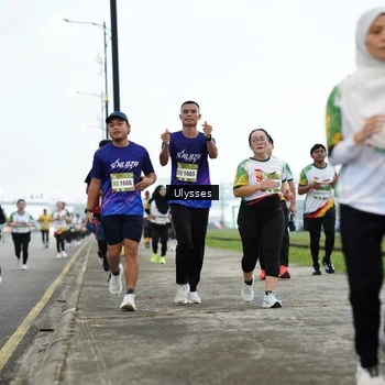 Runner Photo 7650793