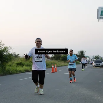Runner Photo 7650796