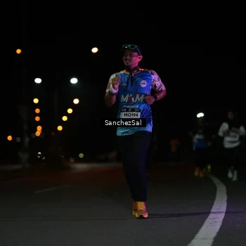 Runner Photo 7650804