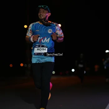Runner Photo 7650808