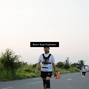 Runner Photo 7650815