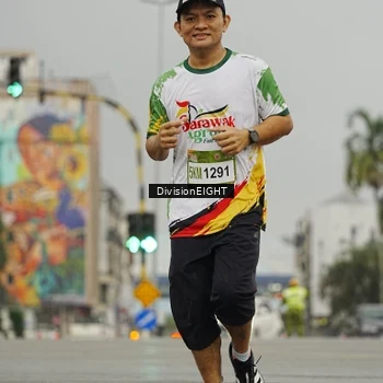 Runner Photo 7650830