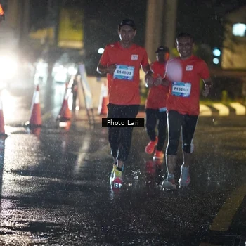Runner Photo 7650839