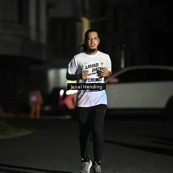 Runner Photo 7650842