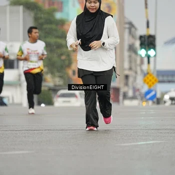 Runner Photo 7650847