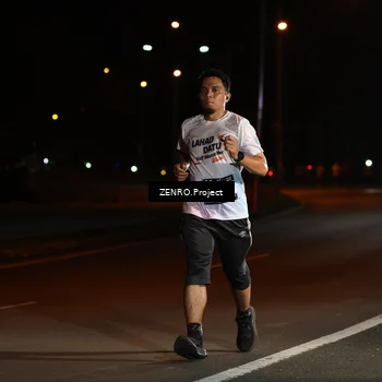 Runner Photo 7650848