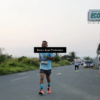 Runner Photo 7650849