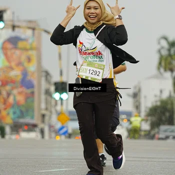 Runner Photo 7650857