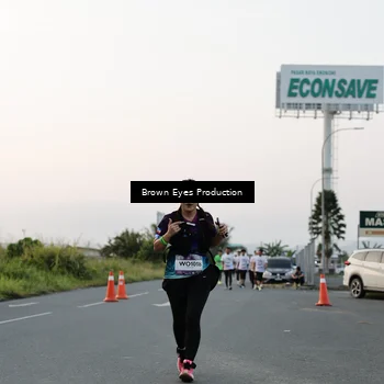 Runner Photo 7650860