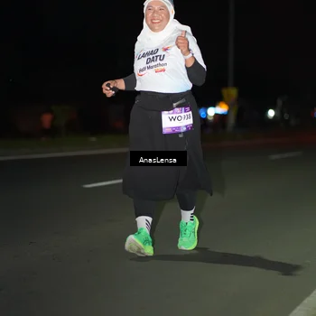 Runner Photo 7650875