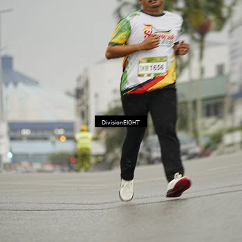 Runner Photo 7650876