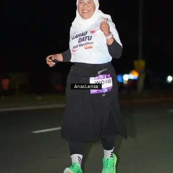 Runner Photo 7650878
