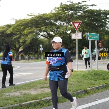 Runner Photo 7650885