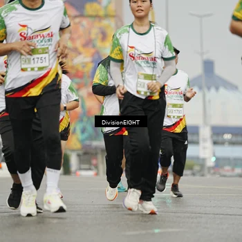 Runner Photo 7650888