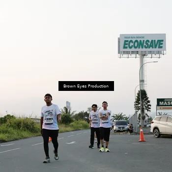 Runner Photo 7650893