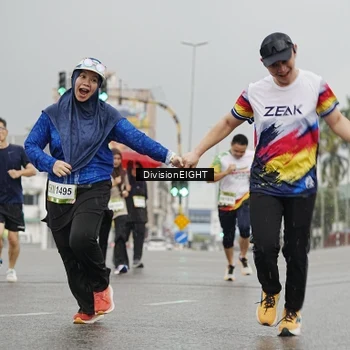 Runner Photo 7650901