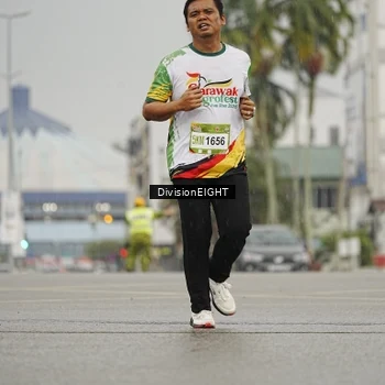 Runner Photo 7650913