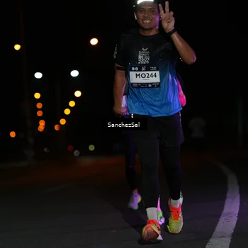 Runner Photo 7650923