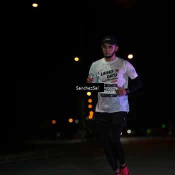 Runner Photo 7650945