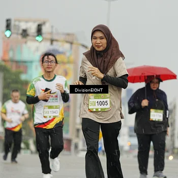 Runner Photo 7650959