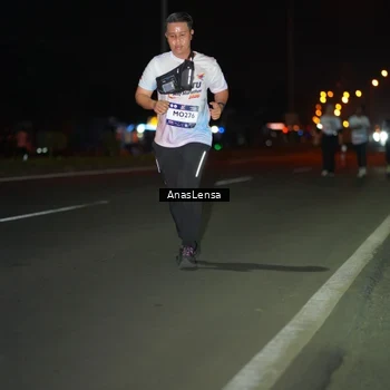 Runner Photo 7650969