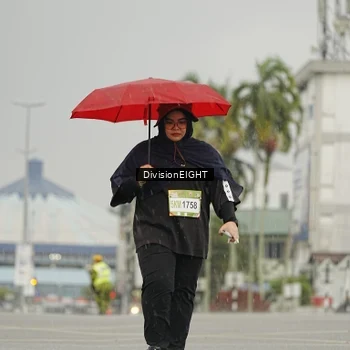 Runner Photo 7650975