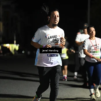 Runner Photo 7650994