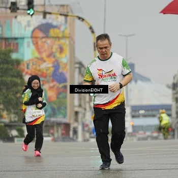 Runner Photo 7650996